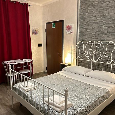 Guest House Il Faraone Fiumicino Exterior foto